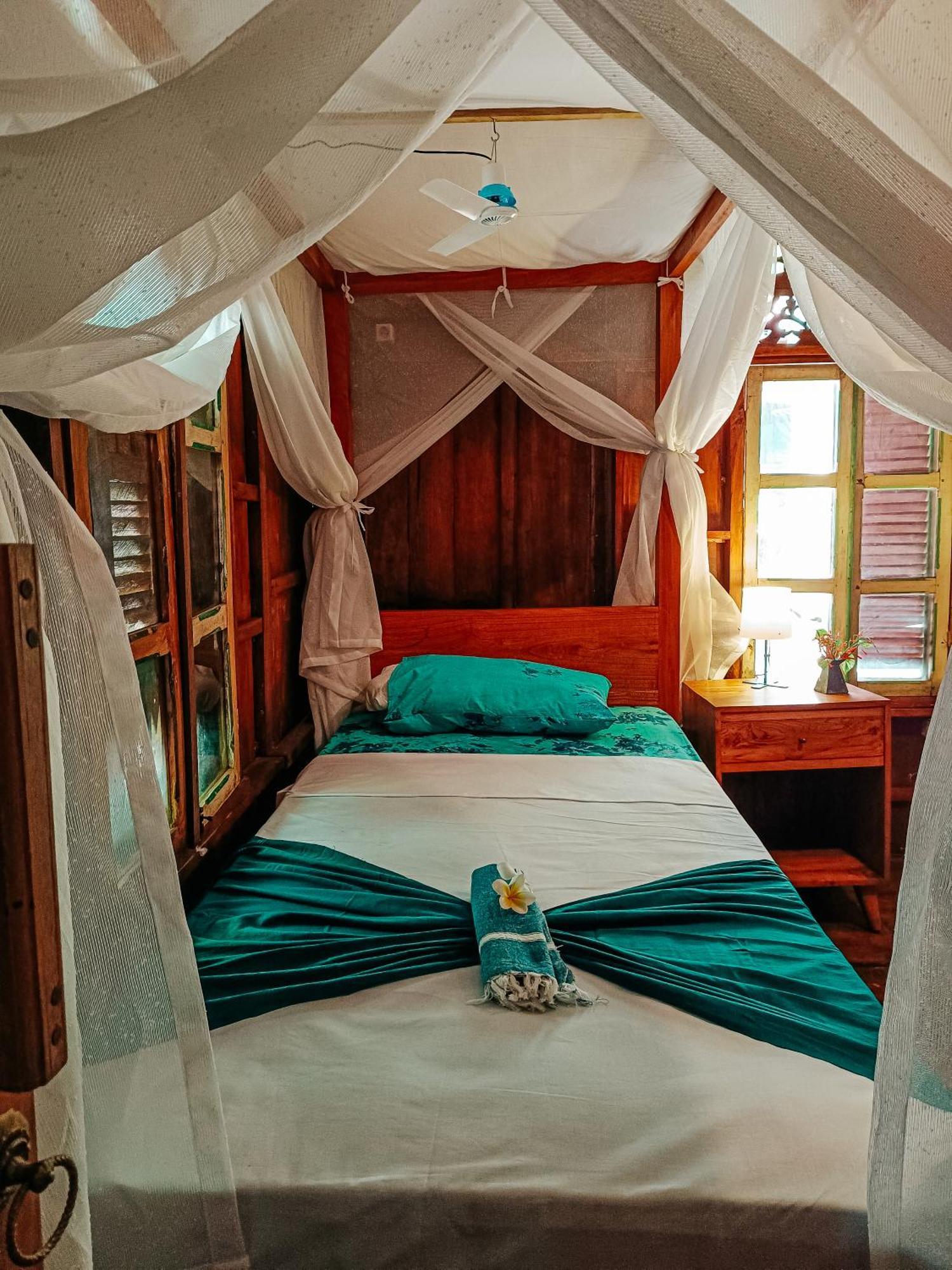 Alaya Ecolodge Pemuteran Extérieur photo